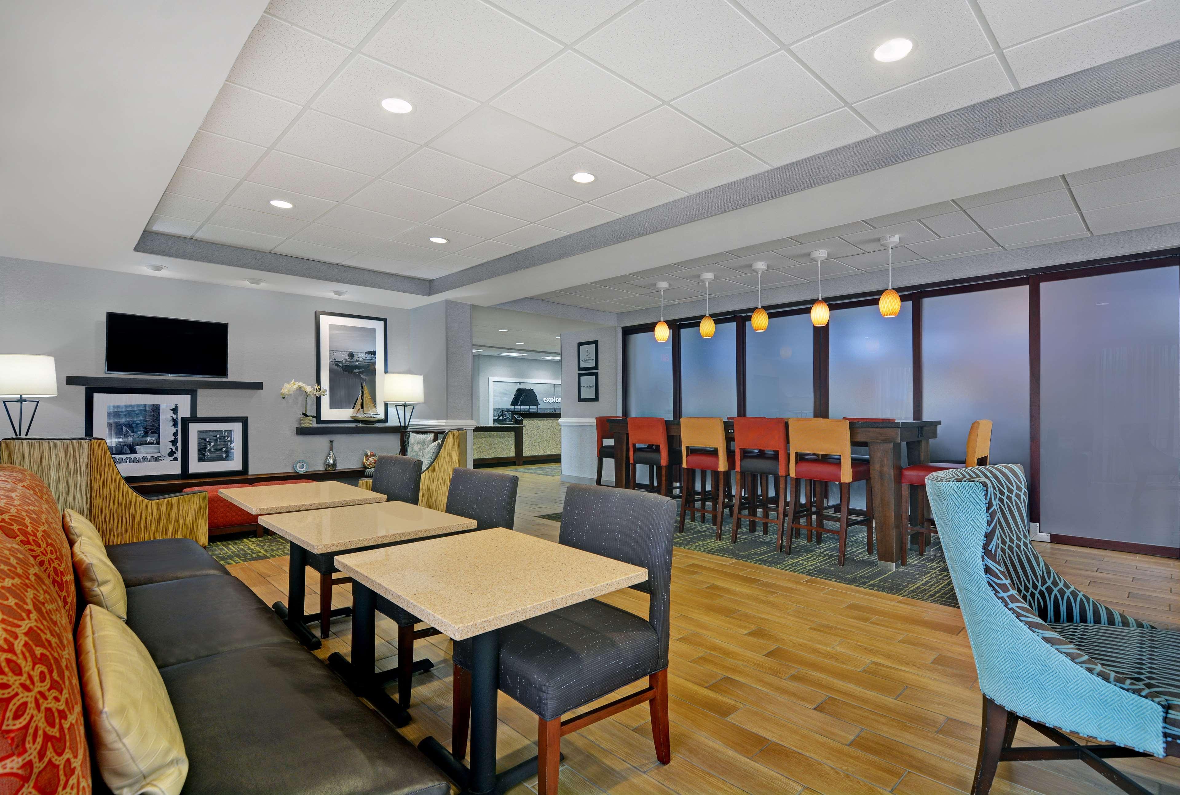 Hampton Inn By Hilton Panama City Beach Upper Grand Lagoon Extérieur photo