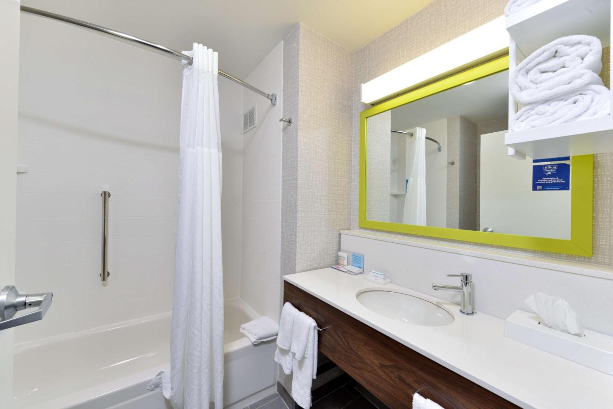 Hampton Inn By Hilton Panama City Beach Upper Grand Lagoon Extérieur photo