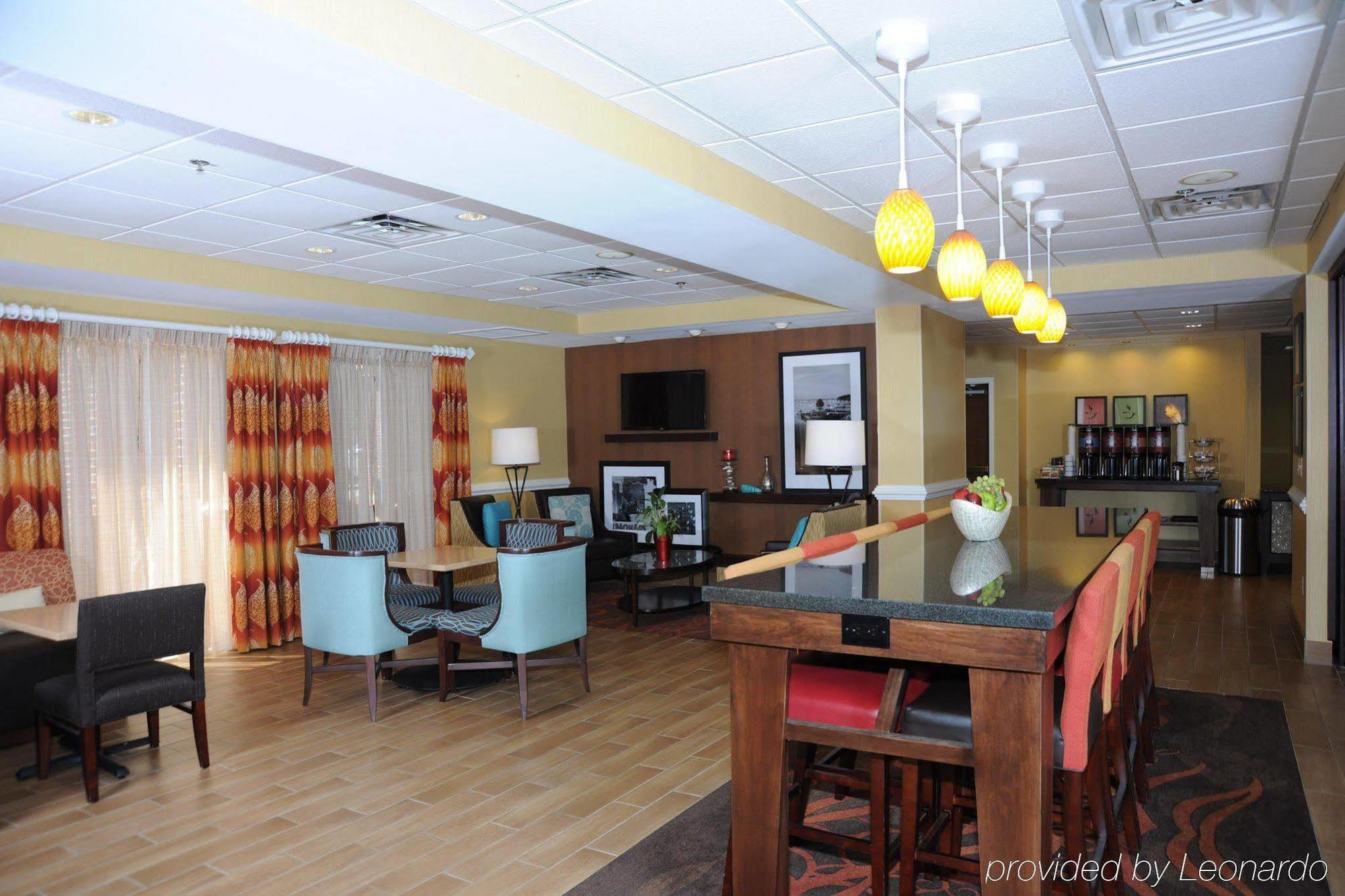 Hampton Inn By Hilton Panama City Beach Upper Grand Lagoon Extérieur photo