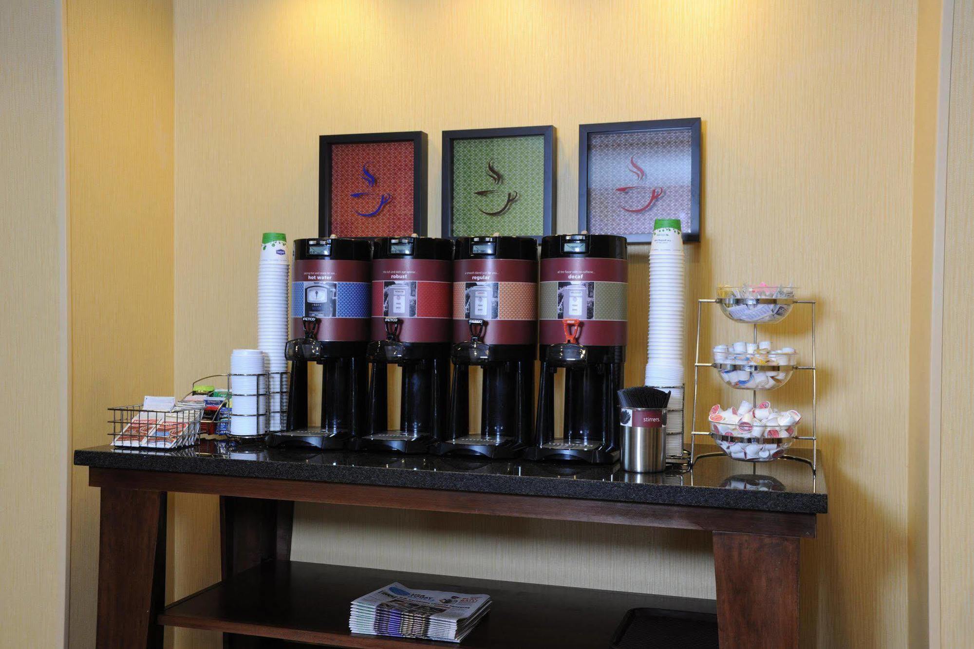 Hampton Inn By Hilton Panama City Beach Upper Grand Lagoon Extérieur photo